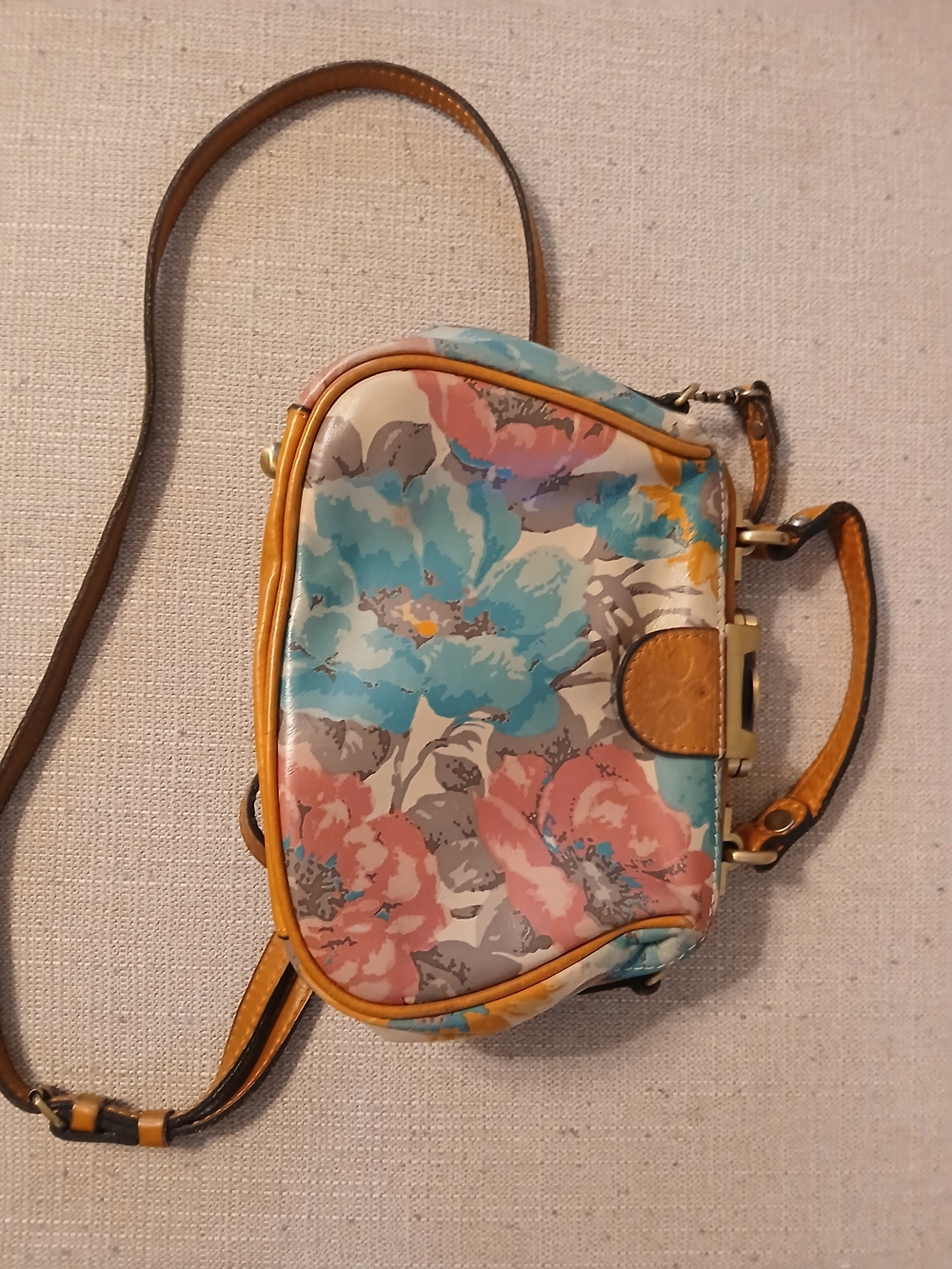 Patricia Nash First Bloom Crossbody Bag
